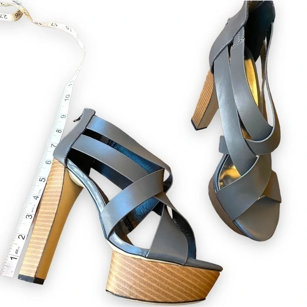 𝅺just Fab Hazel Gray and Brown Platform Heeled Sandals | Size 8.5